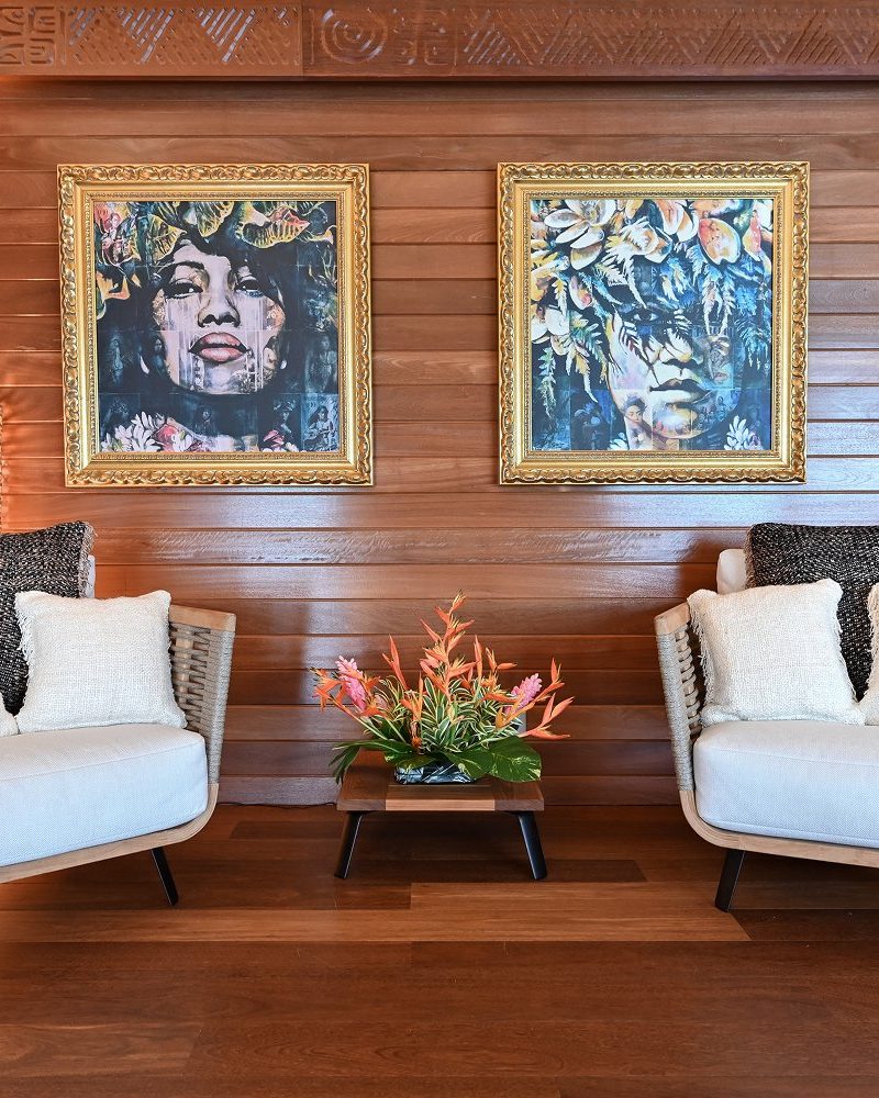 Lounge decorated with Polynesian paintings